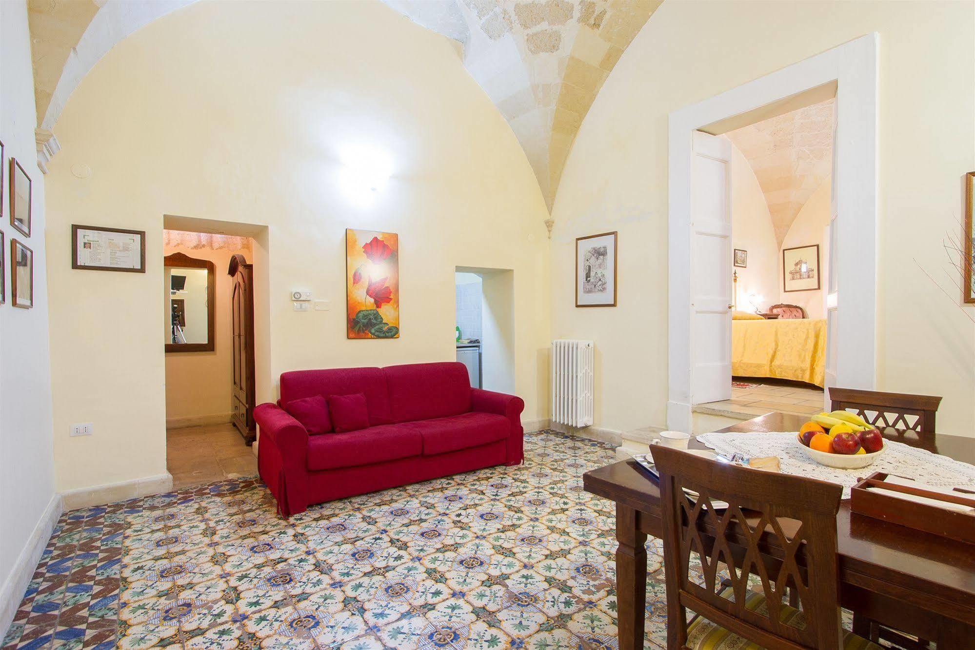 B&B Casa Li Santi เลชเช ภายนอก รูปภาพ